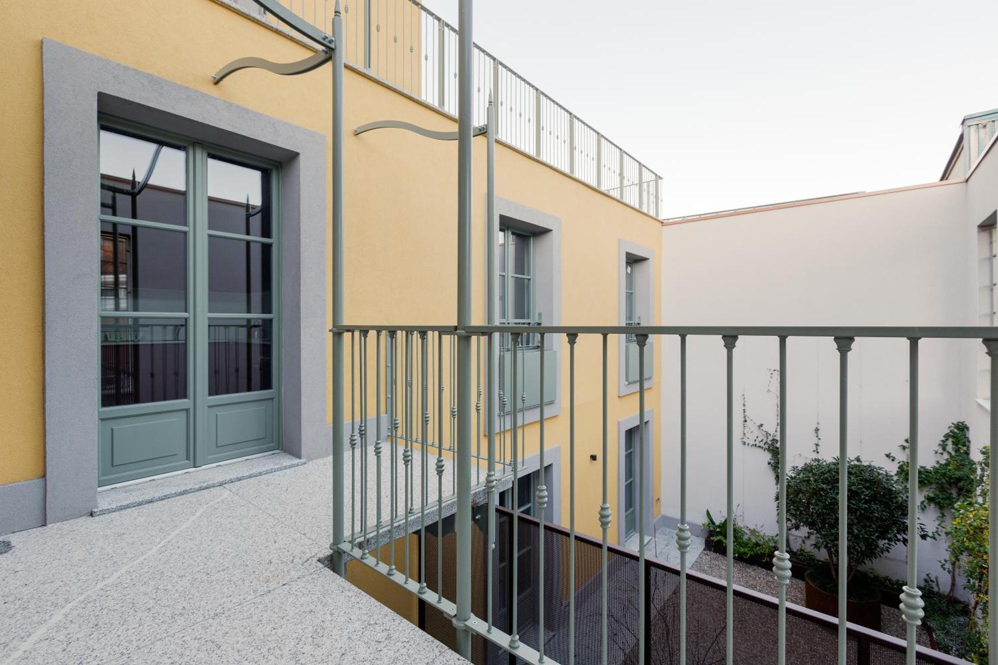 Modern Apartment In Milan With Balcony Dış mekan fotoğraf