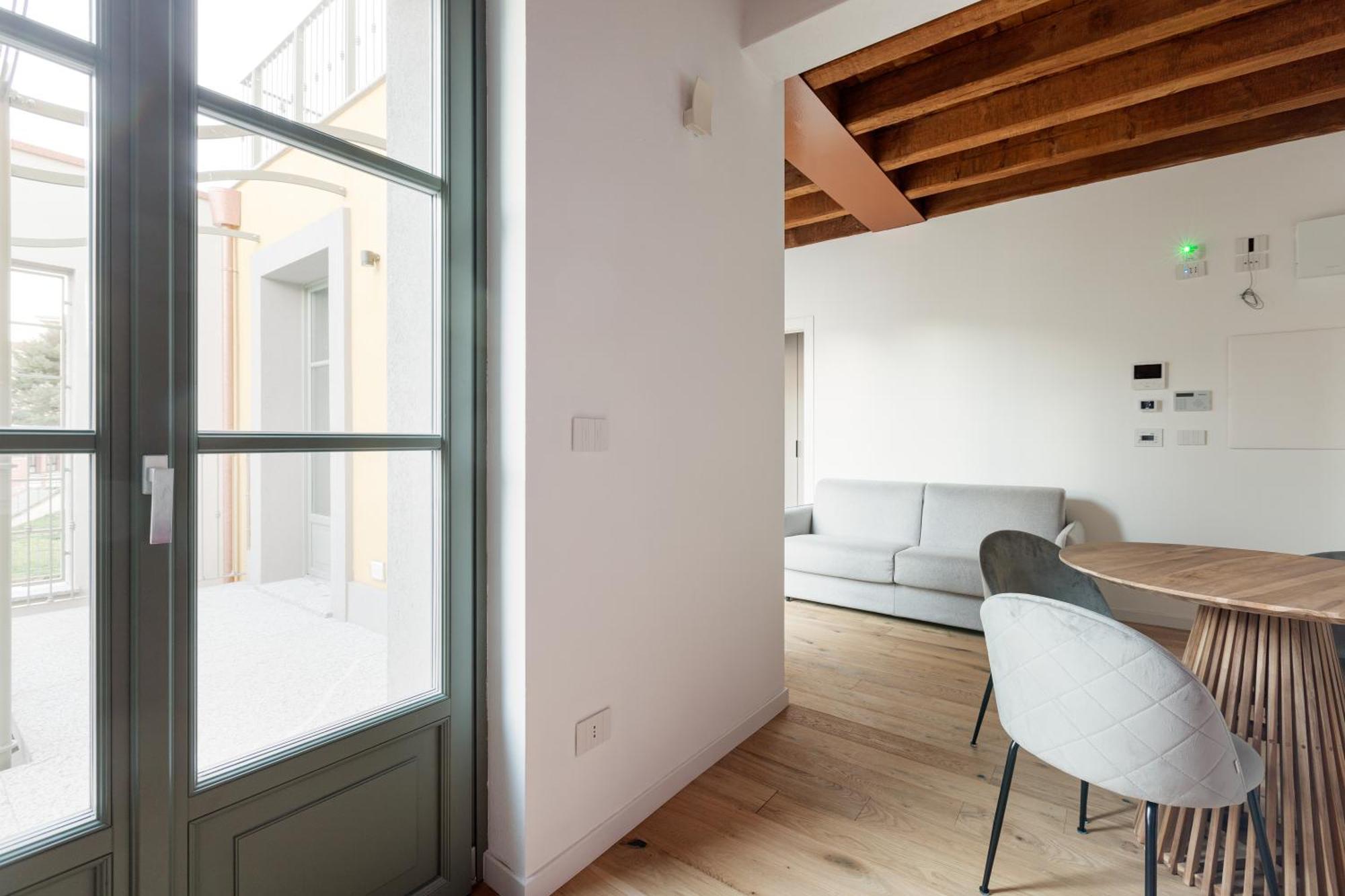 Modern Apartment In Milan With Balcony Dış mekan fotoğraf